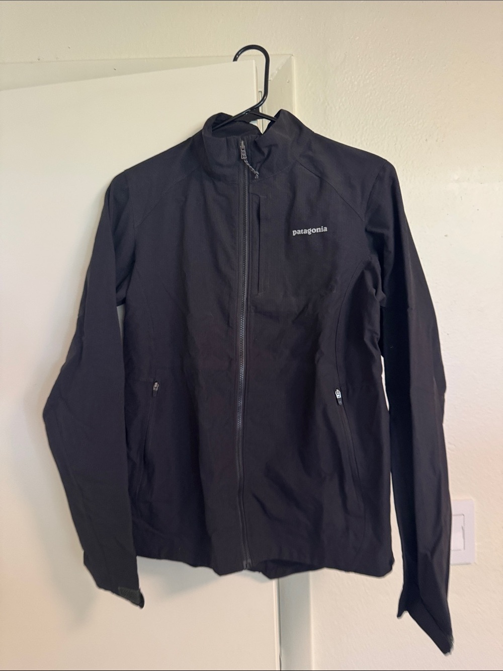 Patagonia Women’s Dirt Craft Jacket Black Lightweight Performance Jacket